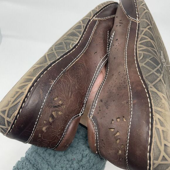 Spring Step L’Artiste Brown Slip-On Leather Shoes Women’s Size 41 Floral Cutout - Picture 11 of 11